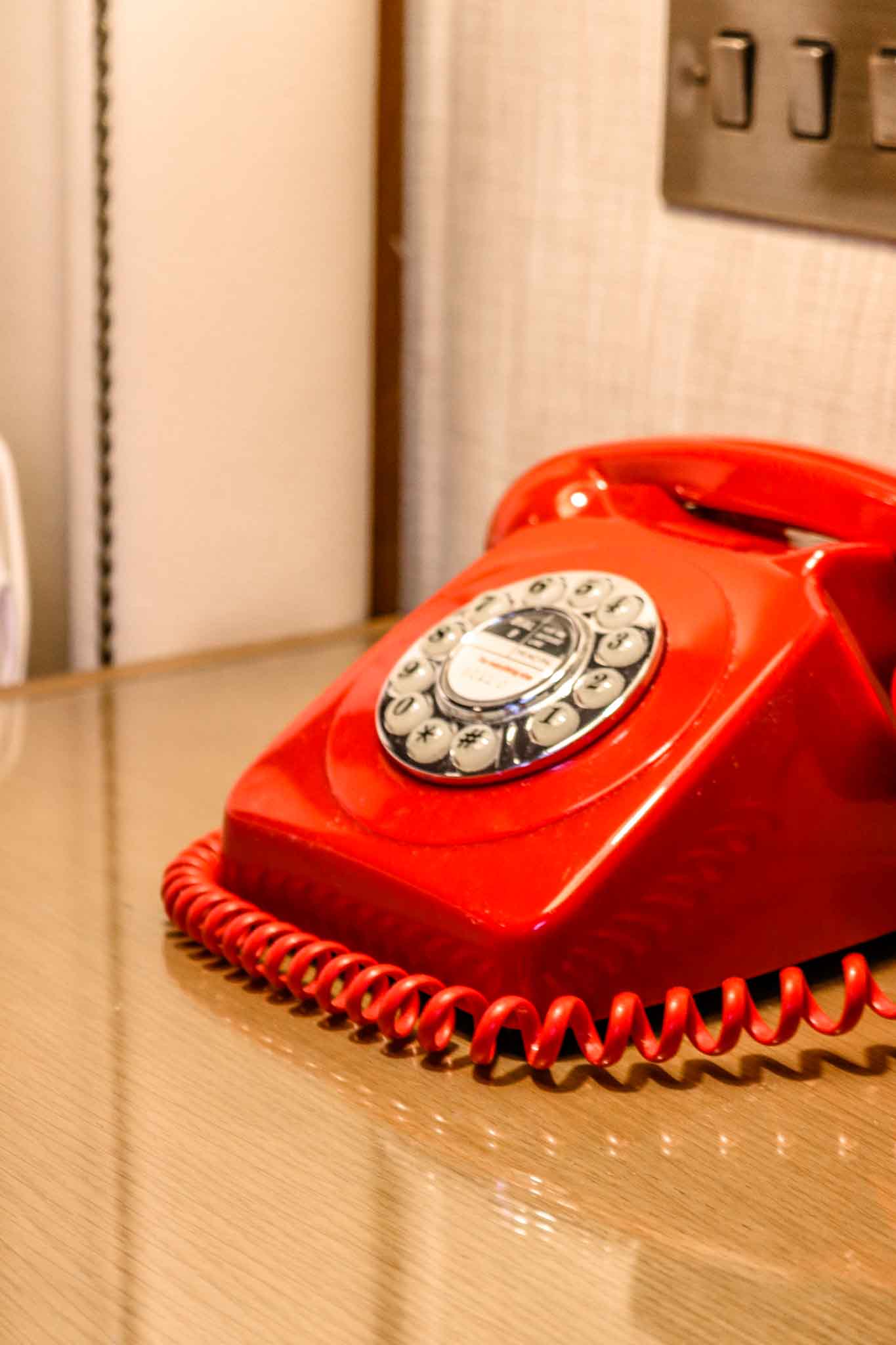 Little details - red phone