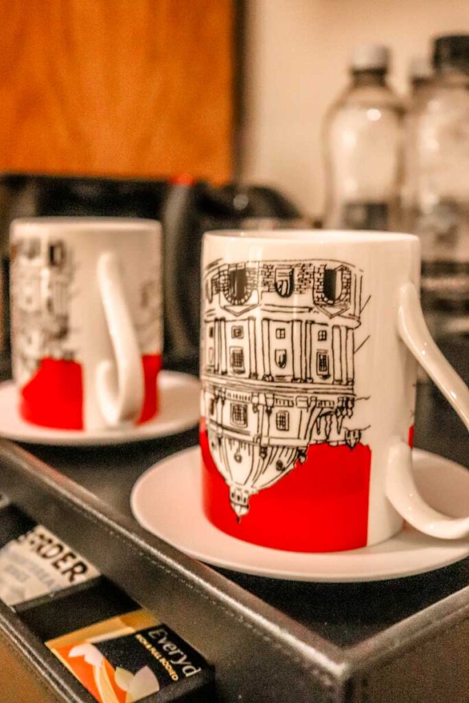 Oxford coffee cups